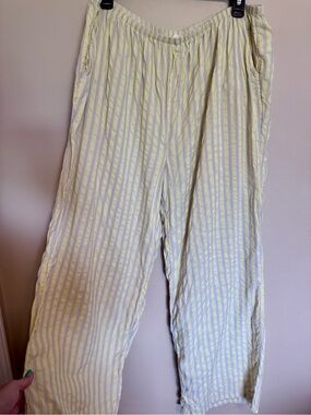 Aerie Pastel Yellow Striped Lounge Pants with Pockets